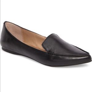 NWOT Steve Madden Black Feather Loafer Size 7